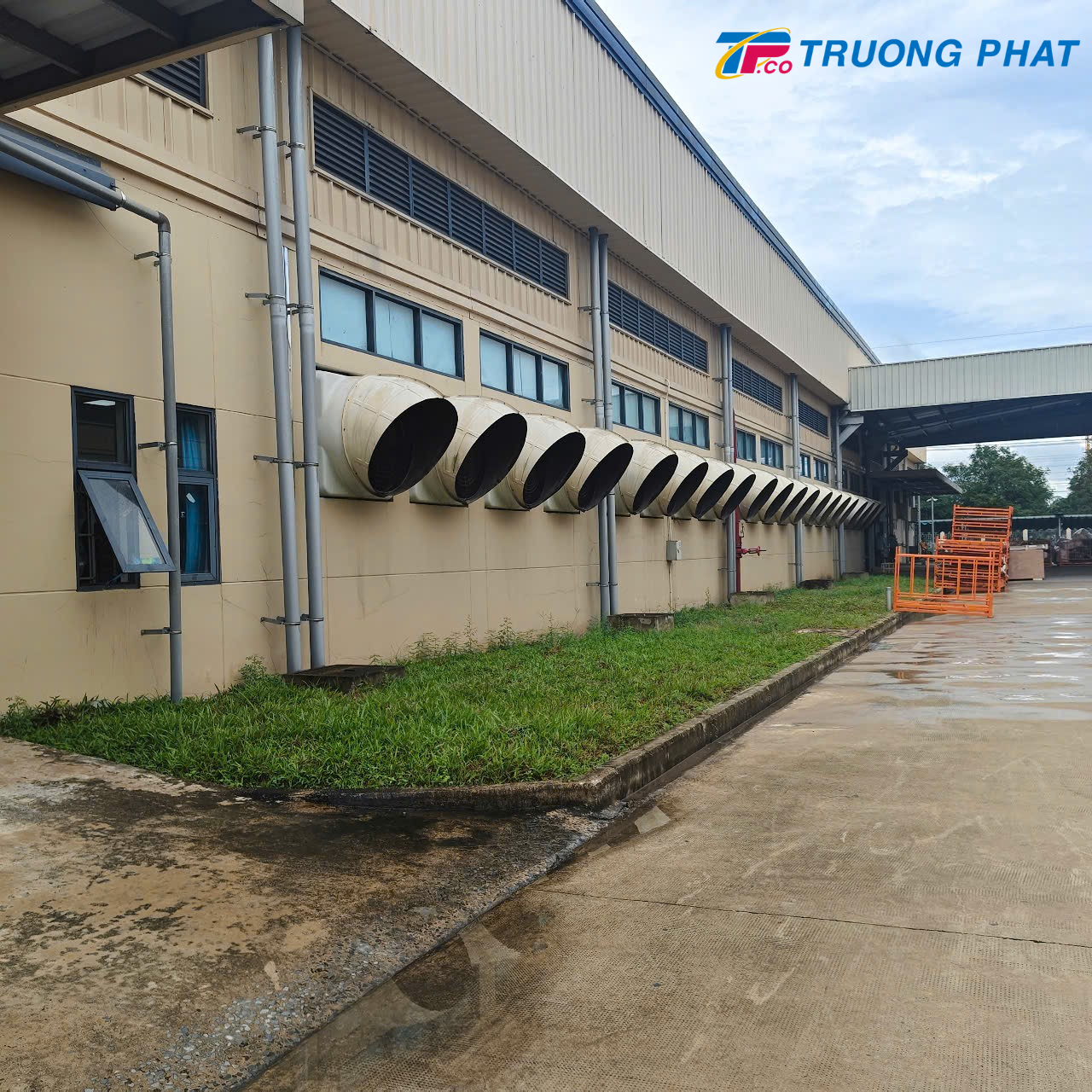 Quạt hút thông gió công nghiệp nhà xưởng