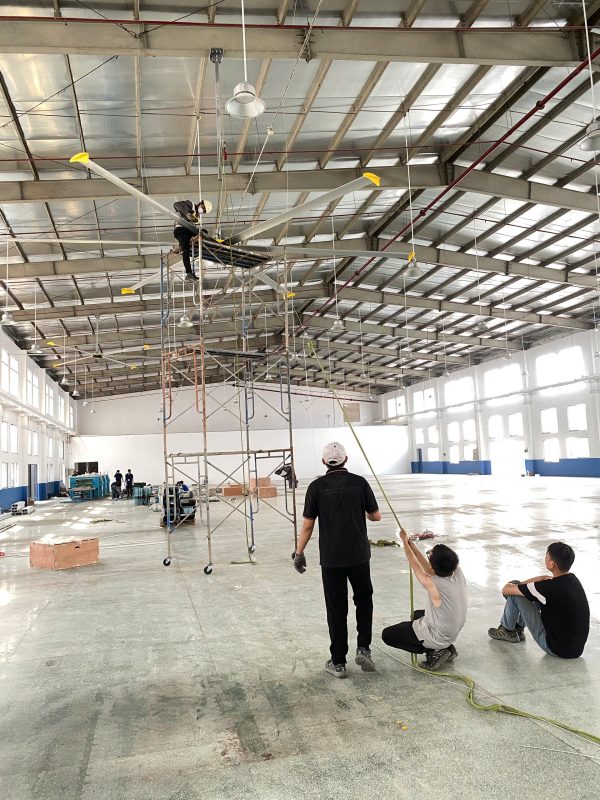 Thi công quạt trần công nghiệp